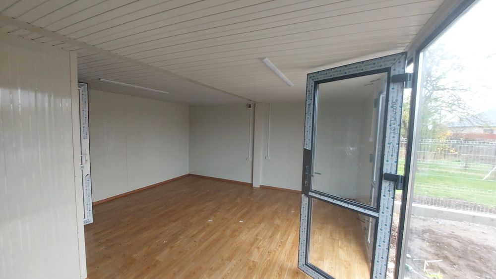 Vand container tip magazin