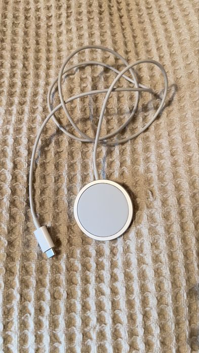 Magsafe зарядно за iPhone
