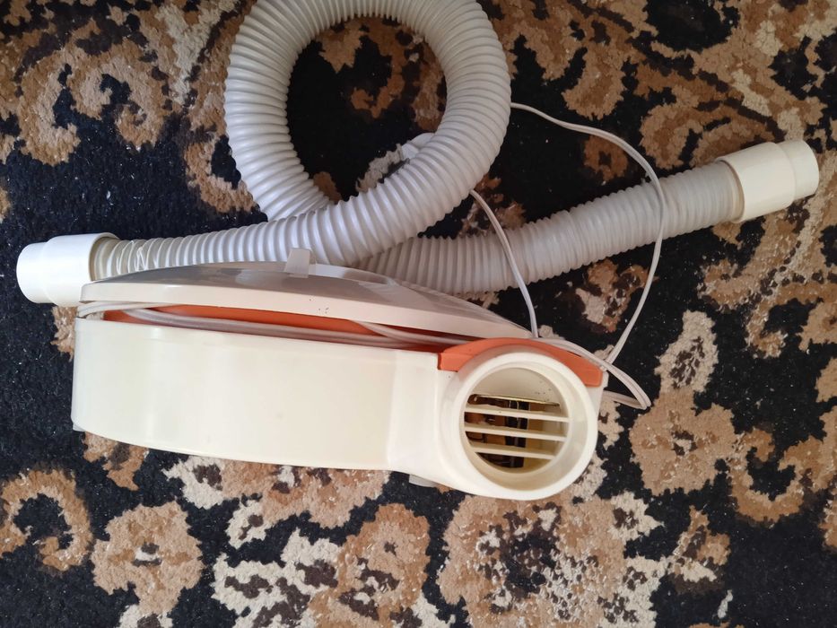 Стари руски (съветски) електрически щипки за коса и  ретро сешоар