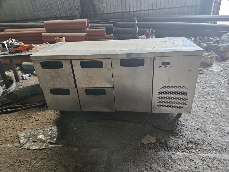 Vând 2 hote bucătărie restaurant