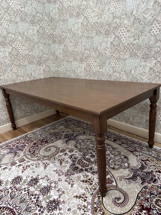 Үстел сатылады