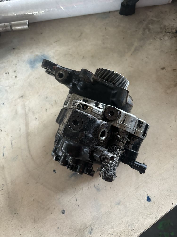 Pompa inalte Mitsubishi Fuso Canter motor 3.0 euro4