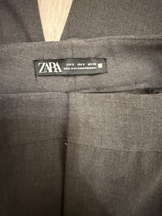 Pantaloni zara gri