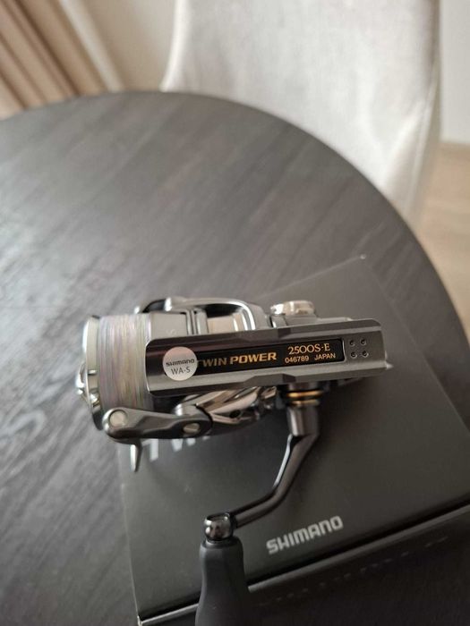 Mulineta Shimano Twin Power FE 2500 S in garantie !