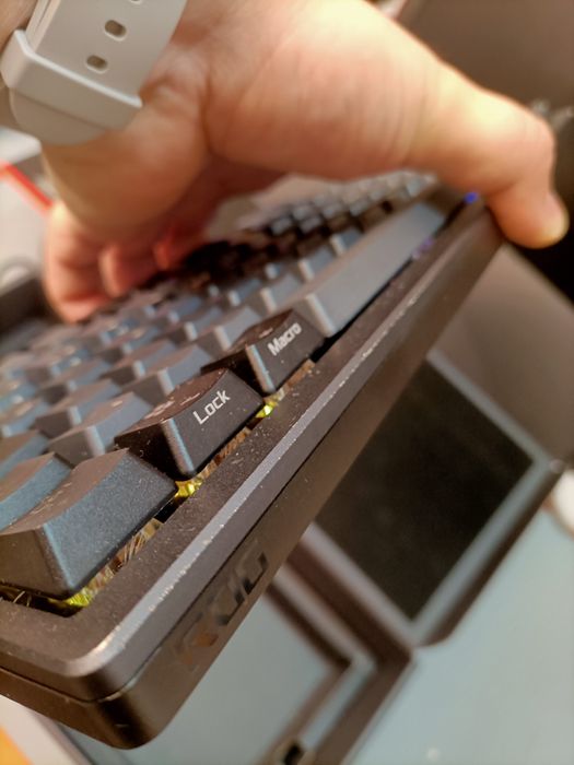 Asus ROG Azoth Клавиатура