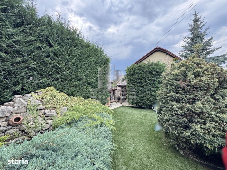 Casa individuala cu teren de 354 mp.