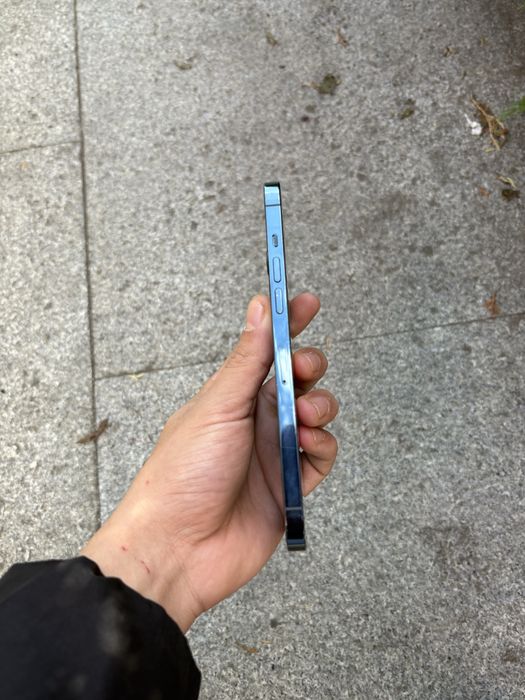 Vand iphone 12 pro max mai multe intrebari la nr de telegon