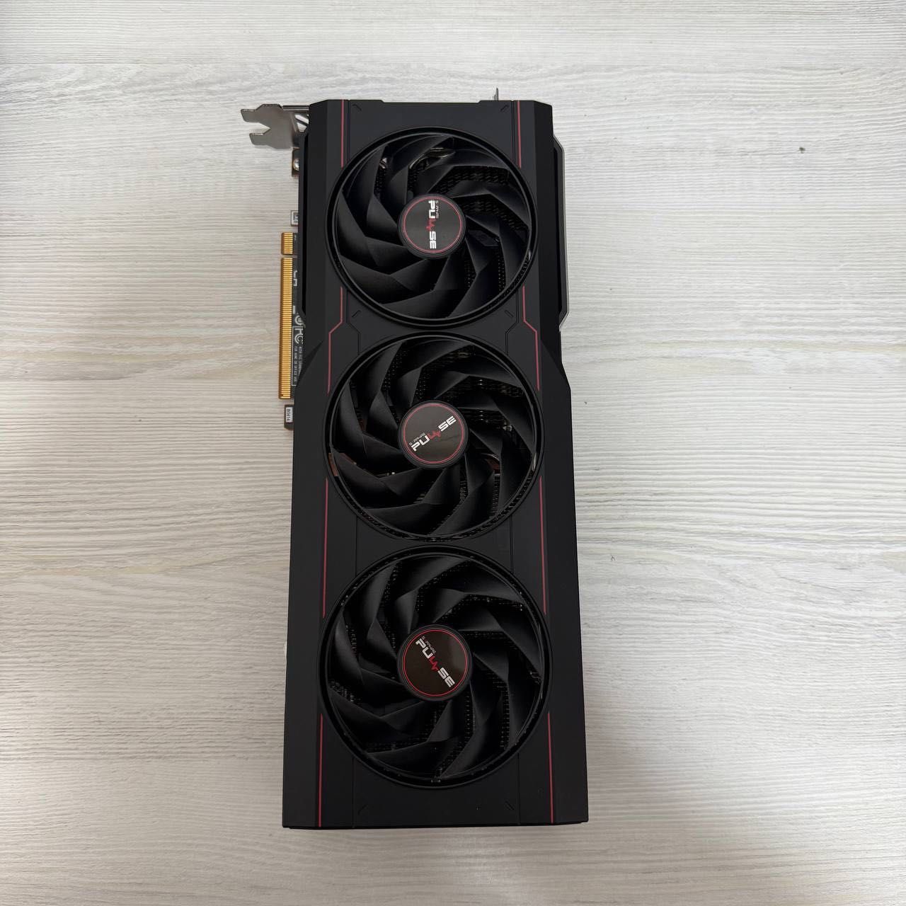 Sapphire RX7900XTX 24GB 384bit kak noviy