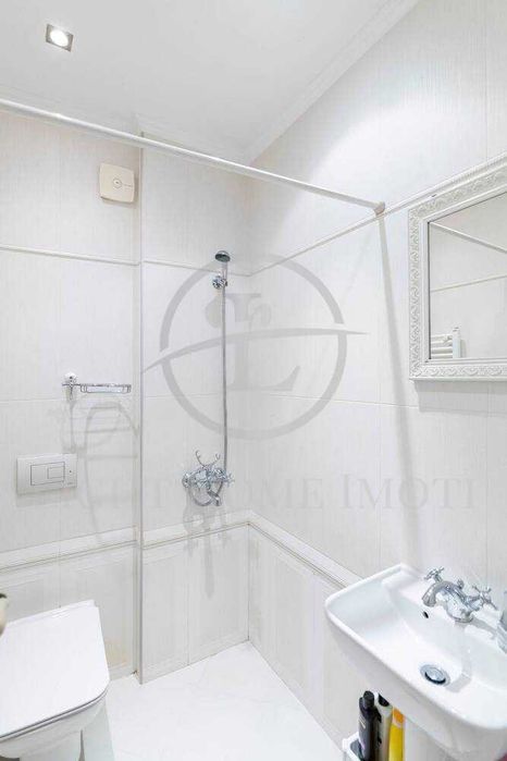 Продава се Двустаен апартамент в Пловдив, Център - 55 кв.м за 2946 €/кв.м - Снимка #9