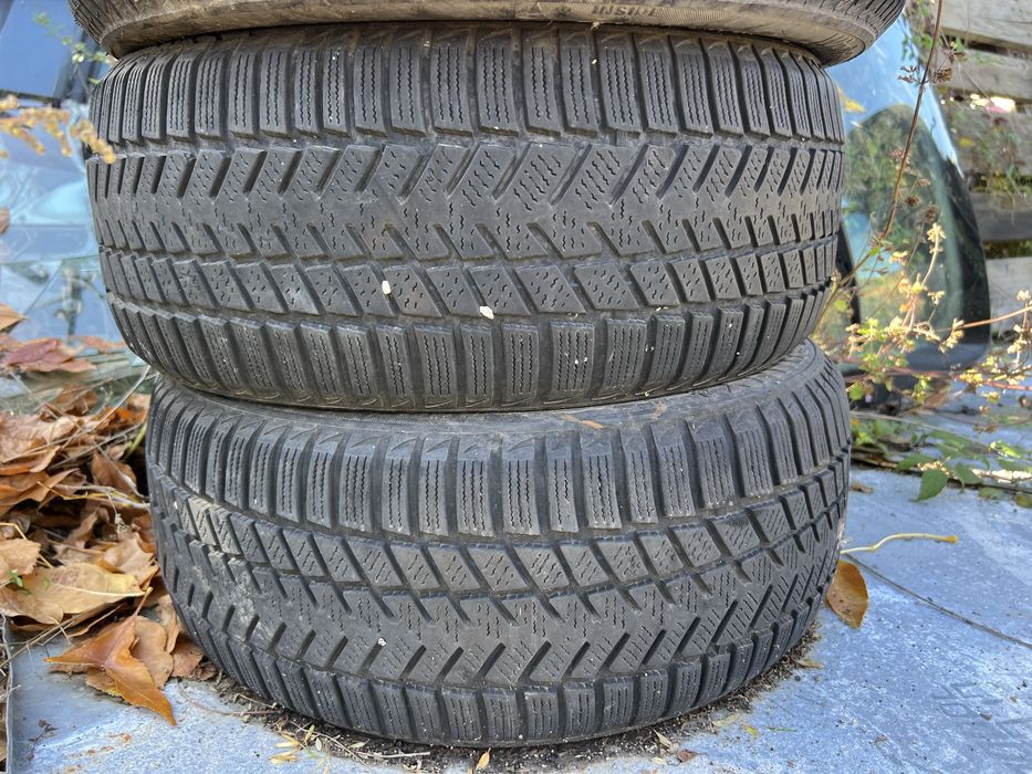 Зимни гуми 195/50/15  .