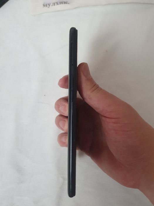 Srochna sotiladi Samsung Galaxy A10S 32Gb Black rang Original Veitnam