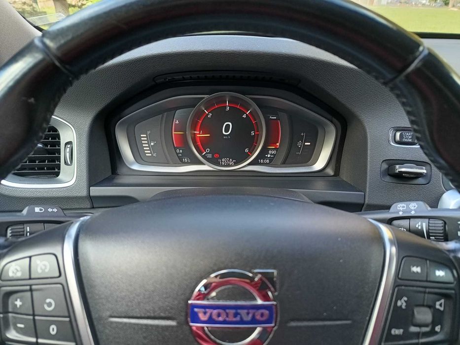 Volvo V60 “Ocean Race” model 2016