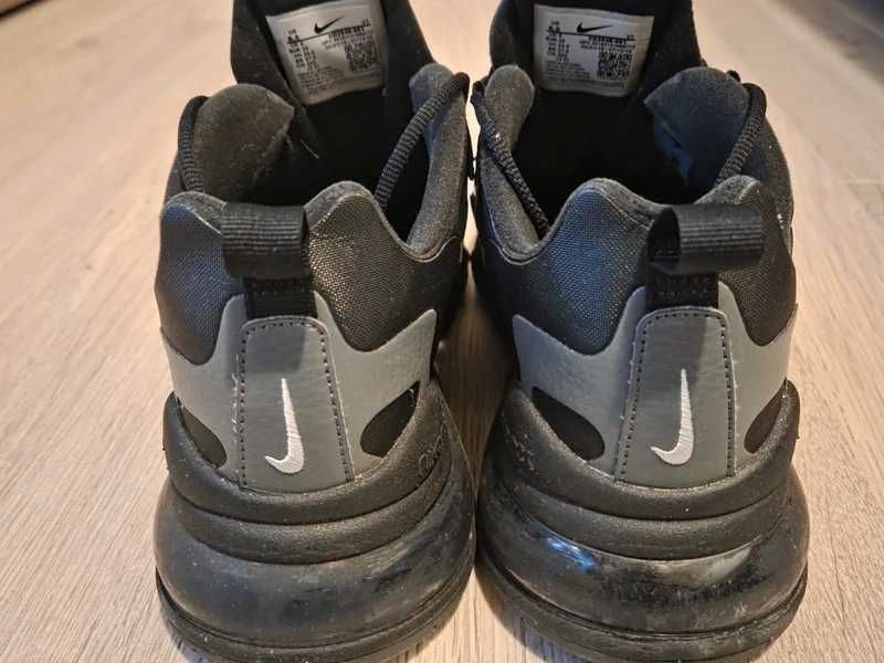 Adidasi Nike Air70 React