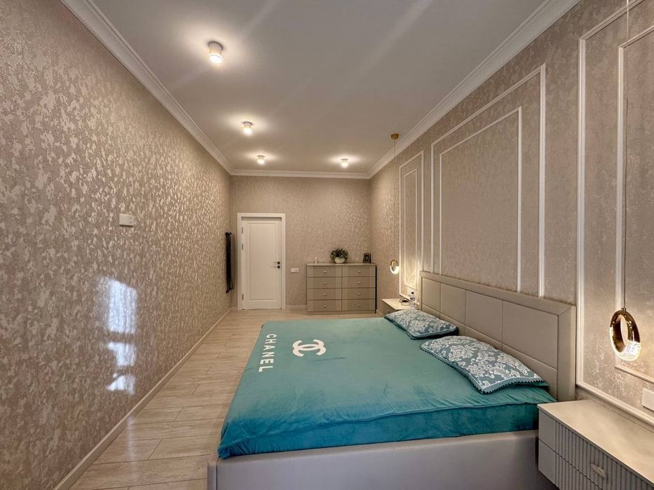 Продаётся 2х комнатная квартира 90м2, Гагарина