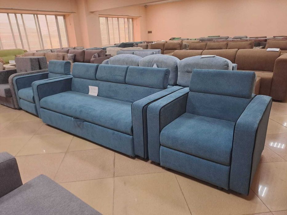 Диван раскладной с подголовниками регулируемыми два кресла