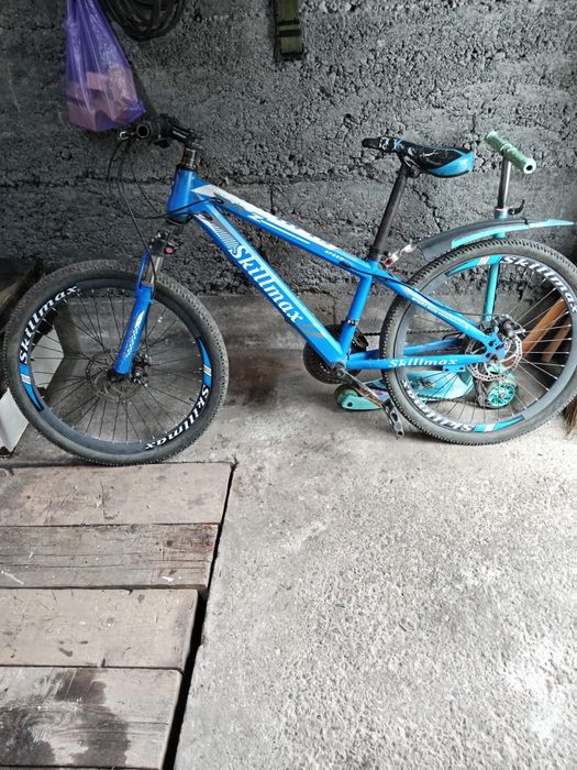 Велосипед в хорошем сосотоянийй звонитее