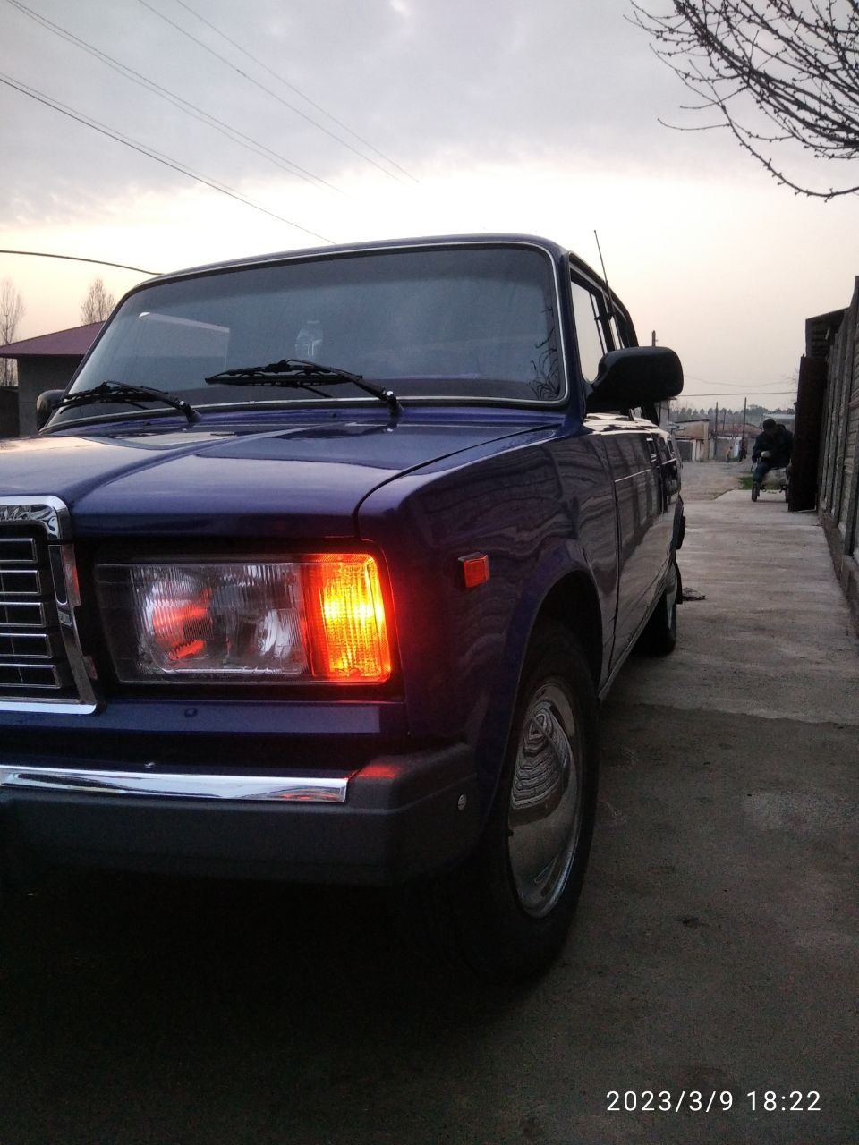 Срочно сотилади 2001 йил 2,500