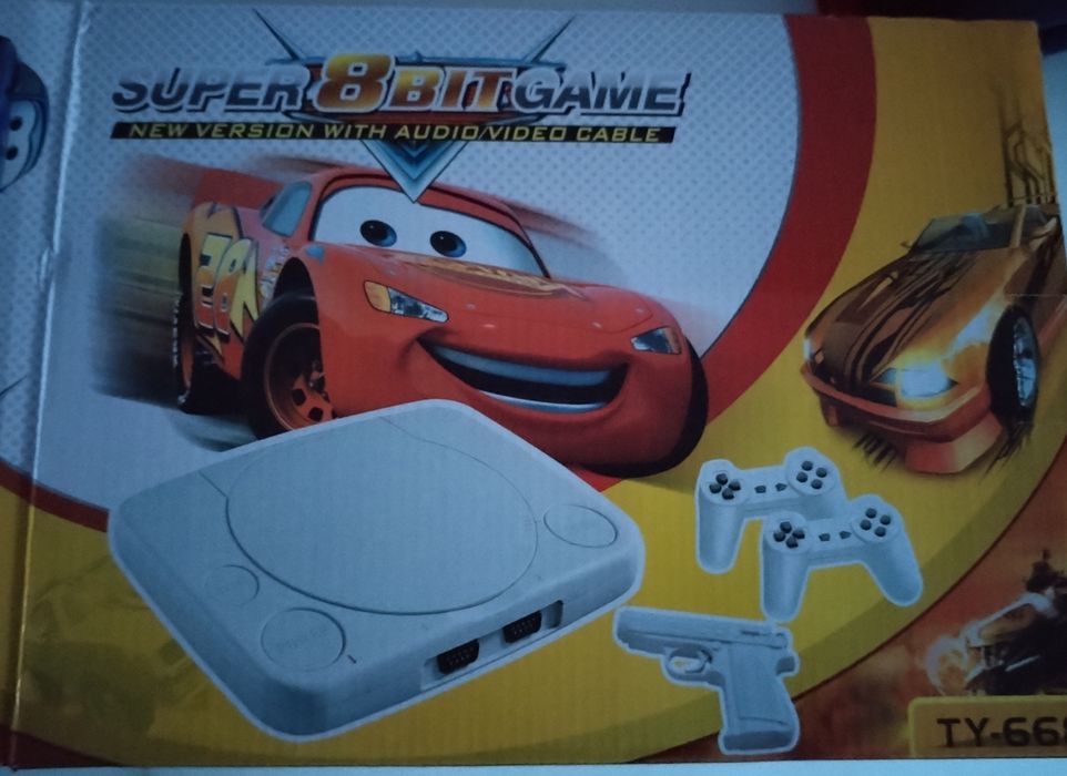 Ретро конзола с вградени игри