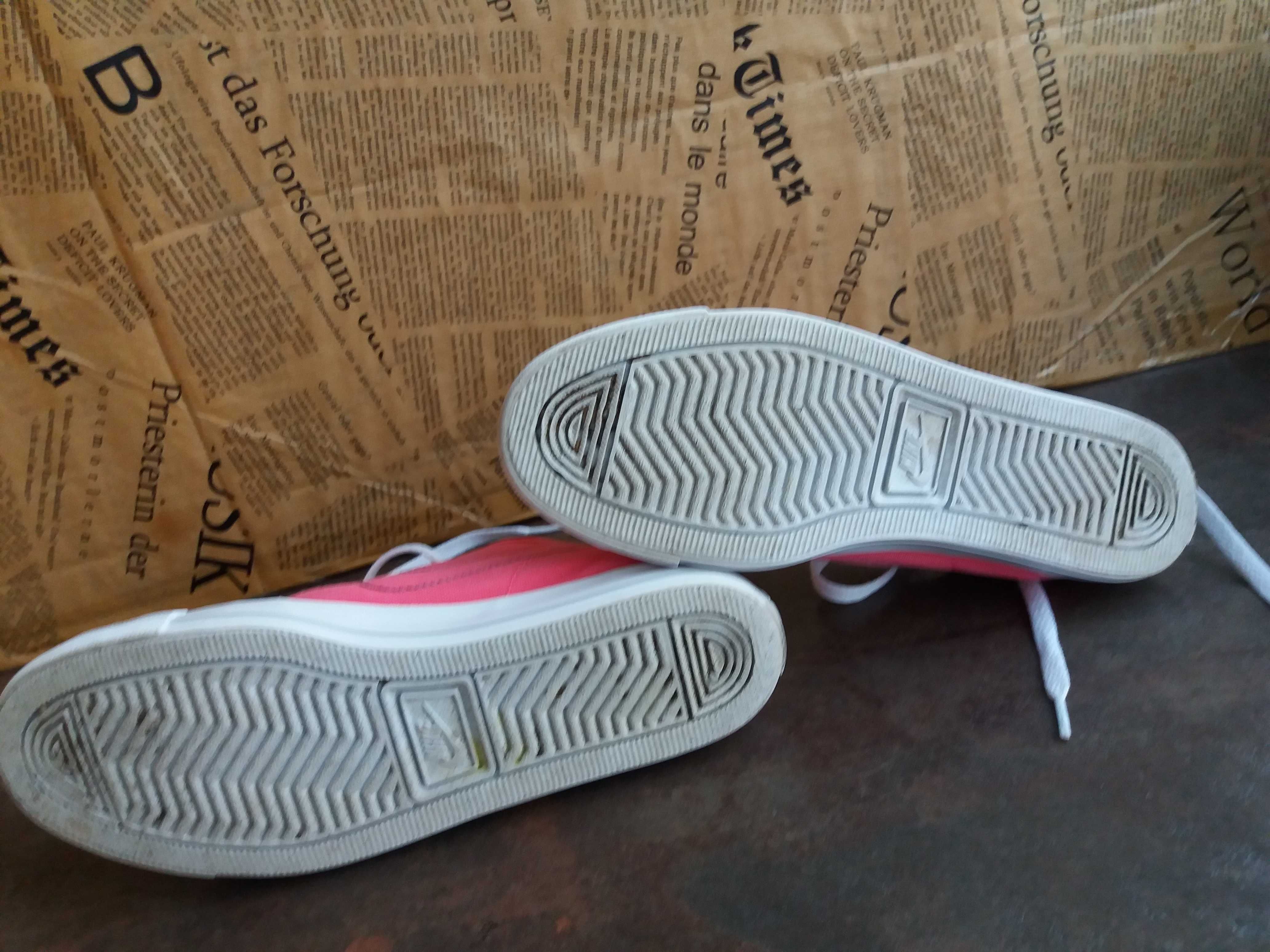 дамски кецове,детски гуменки,спортни обувки,маратонки,Nike,ном.38