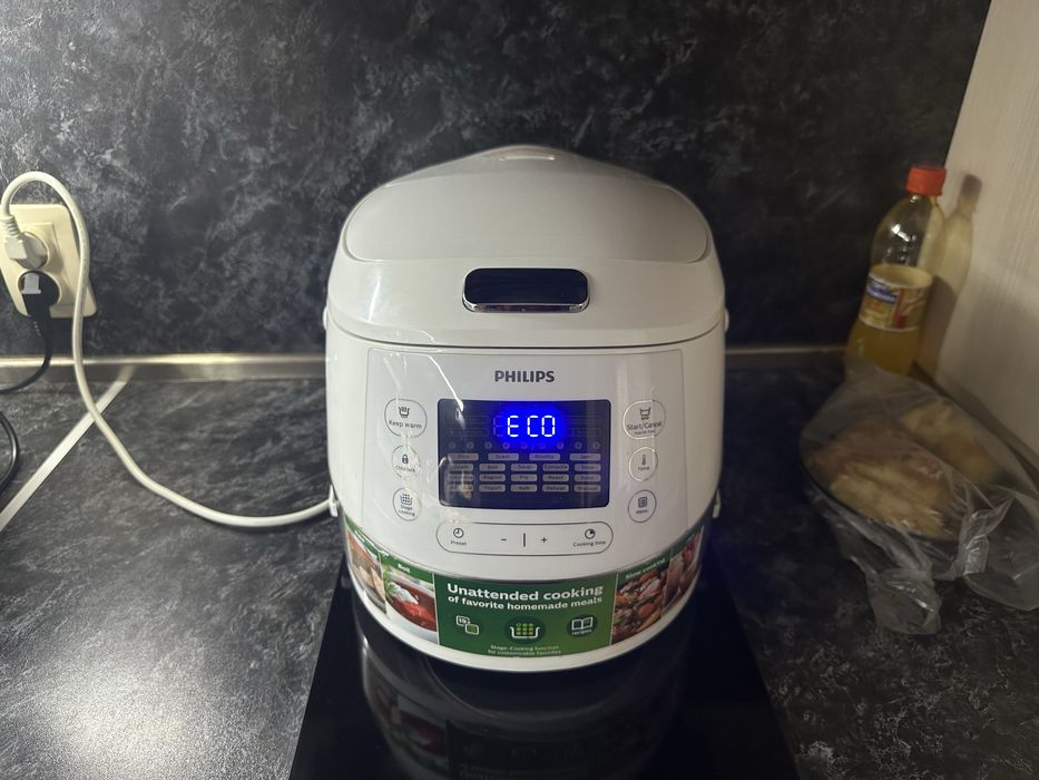 Мултикукър Philips HD4731