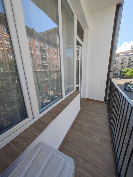 Дава се под наем Тристаен апартамент в София, Център - 1000 кв.м за 1275 € - Снимка #23