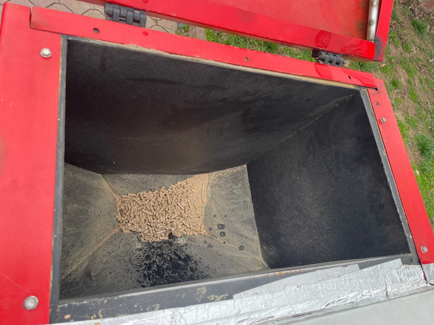 Продавам пелетен котел