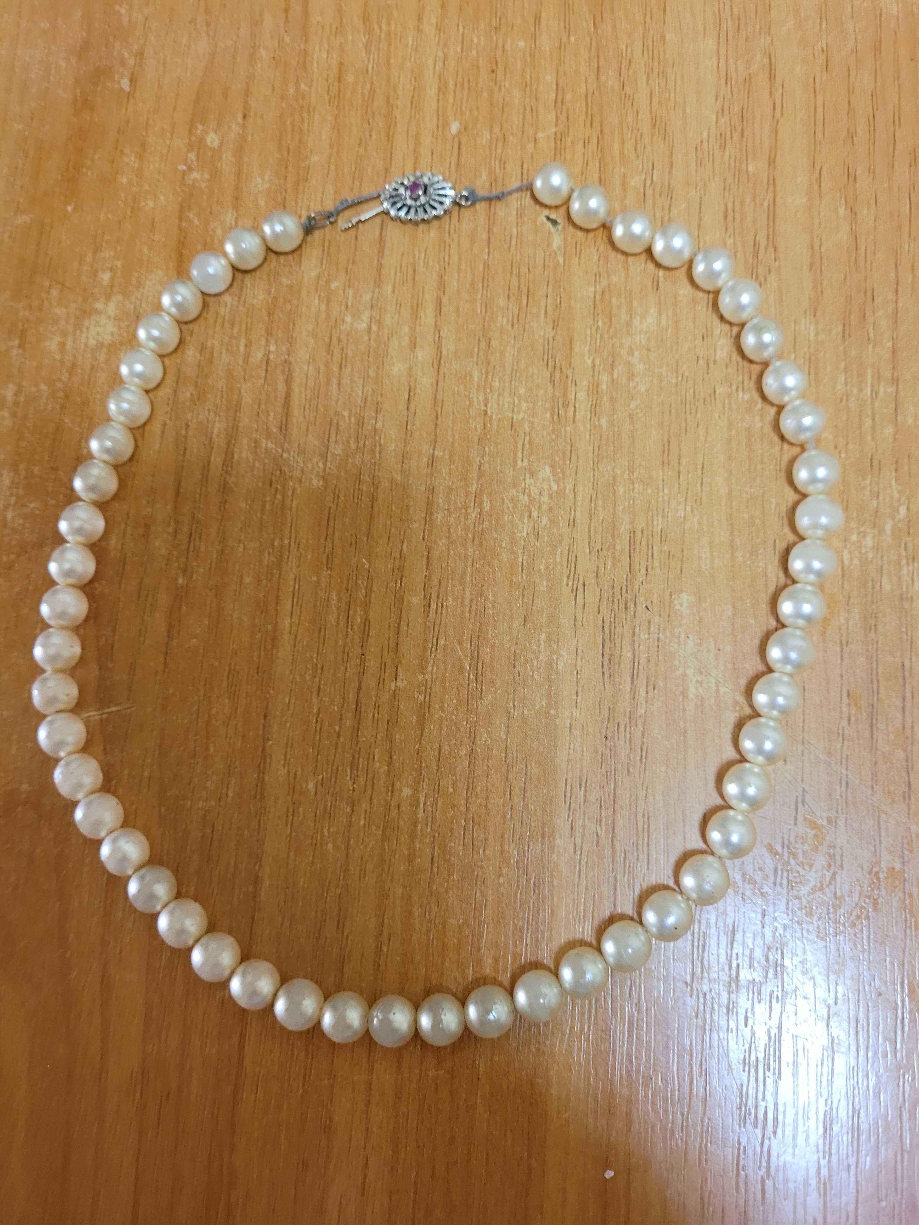 Bijuterii vintage cu perle