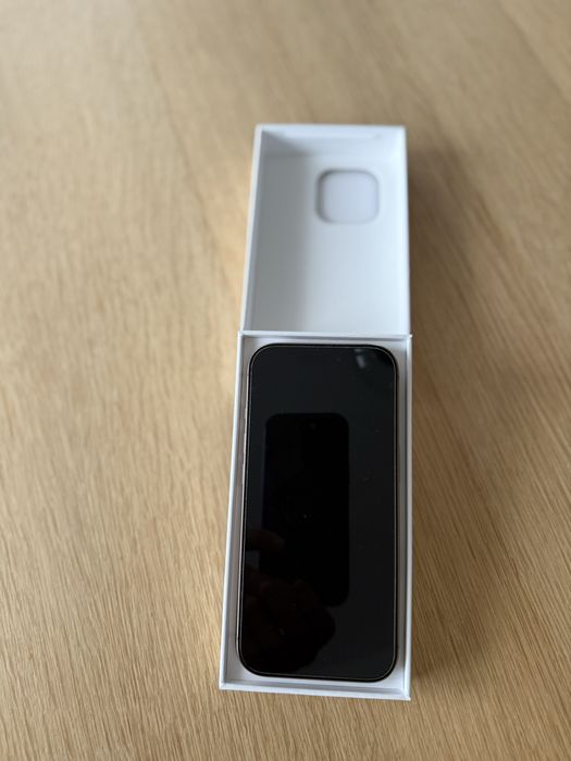 iPhone 16 pro 128 GB