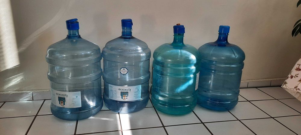 Галони за вода  4 броя
