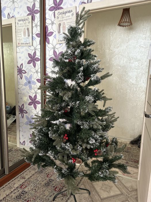 Елка новогодняя высота 1,75