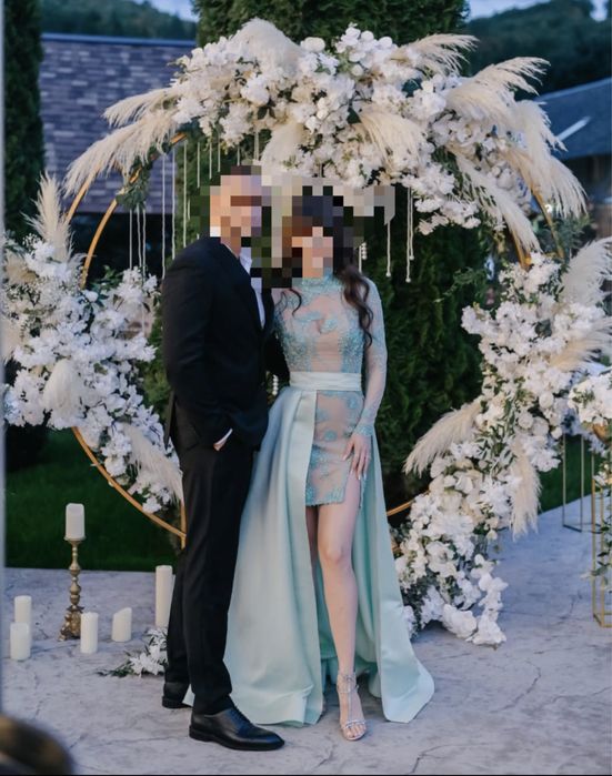 Rochie de seara cu treba detasabila