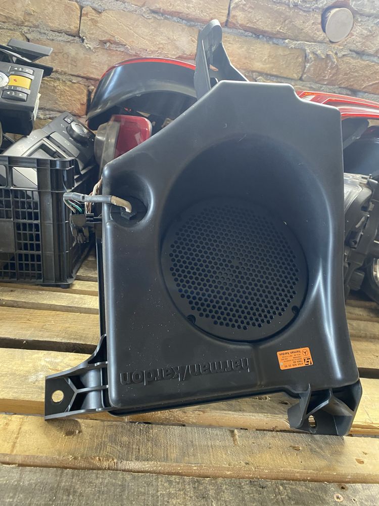 Mercedes Harman Kardon Logic7 Subwoofer W164