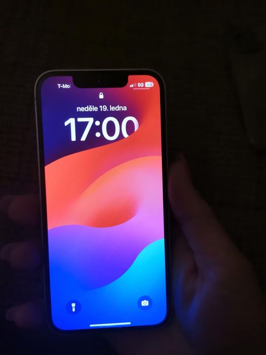 Здравейте.

Продавам своя iphone 13 mini.

128GB

Кондиция/80