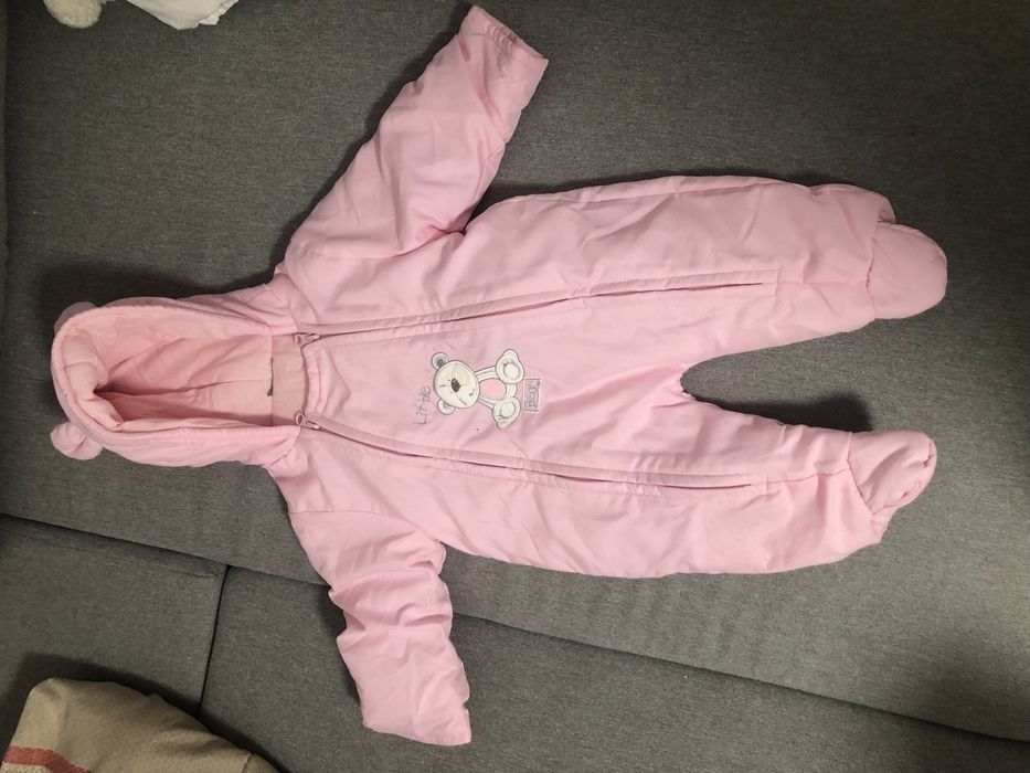 Vand salopete de iarna si saci de dormit