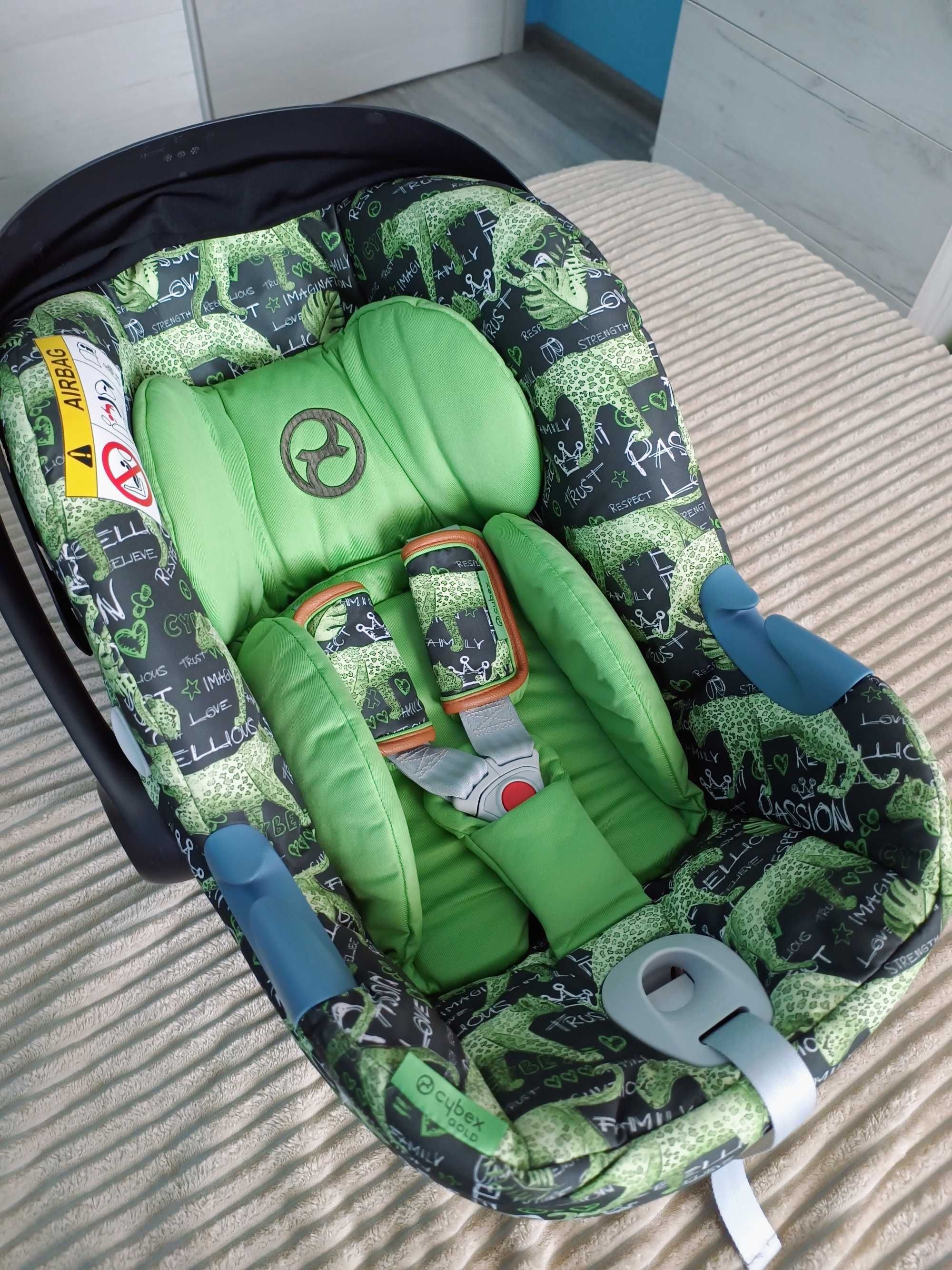Cybex Aton M i-size