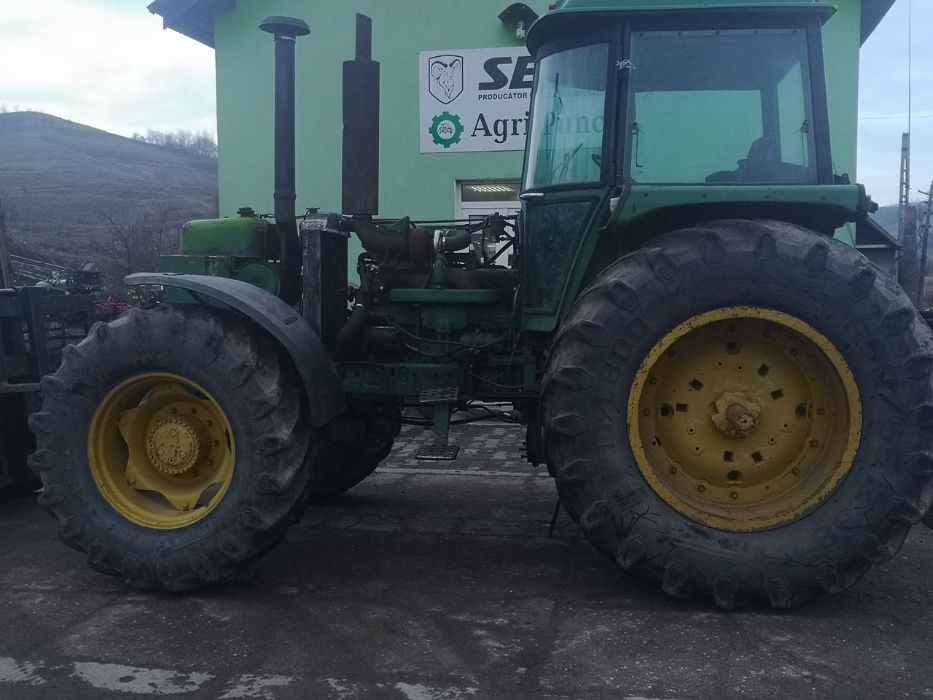 Dezmembram John Deere 4240