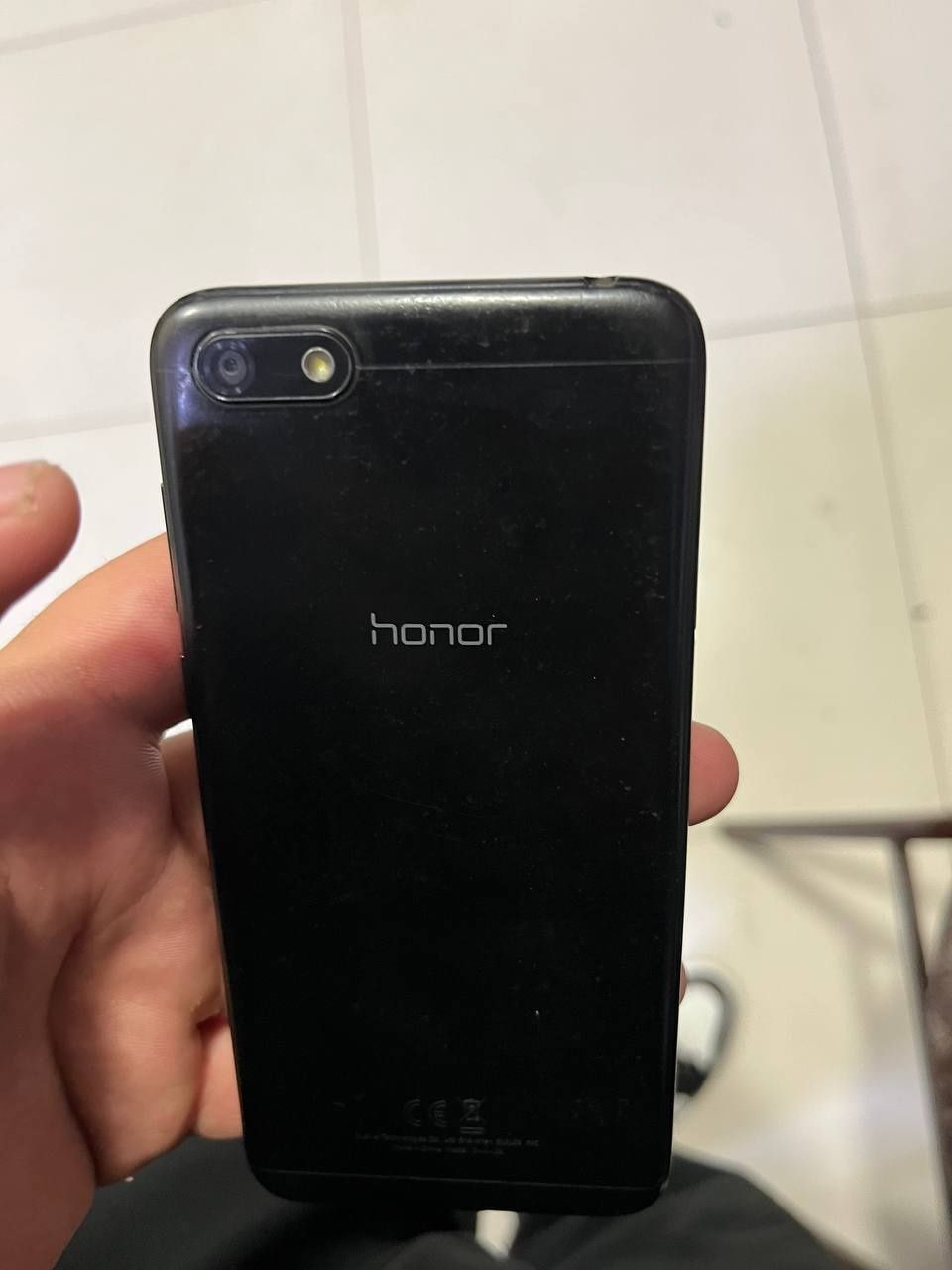 Honor 7 A  sotiladi tiniq