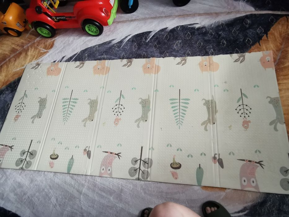 Vând covoraș pentru bebe