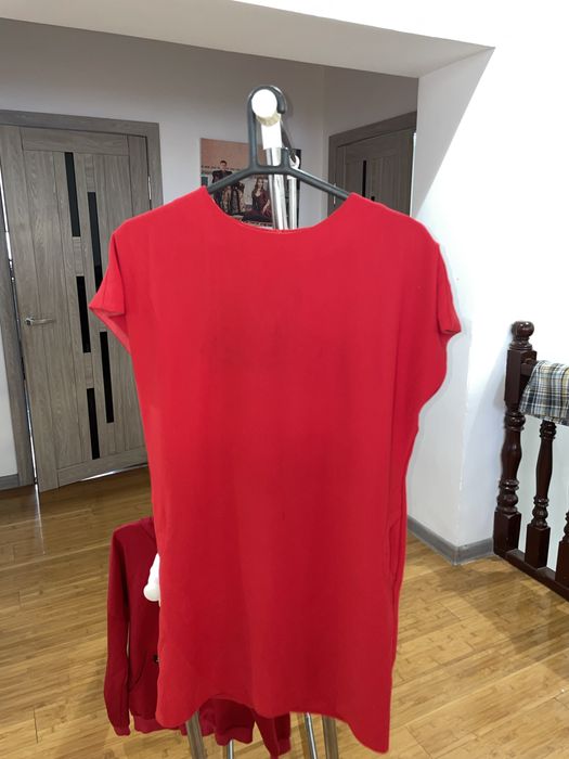 Продам платья б/у