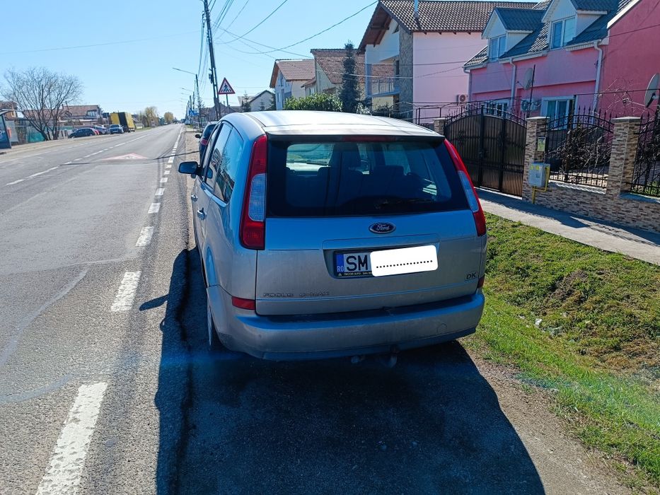 Ford C-Max 2004 - arata conform varstei