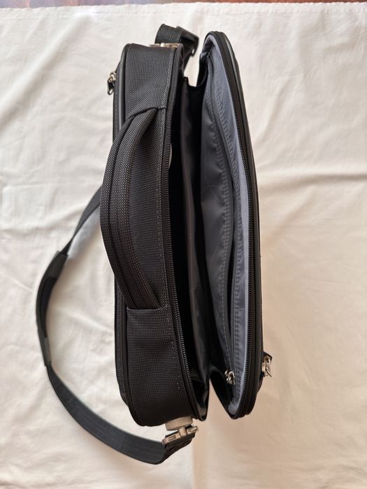 Geanta umar,laptop,Samsonite