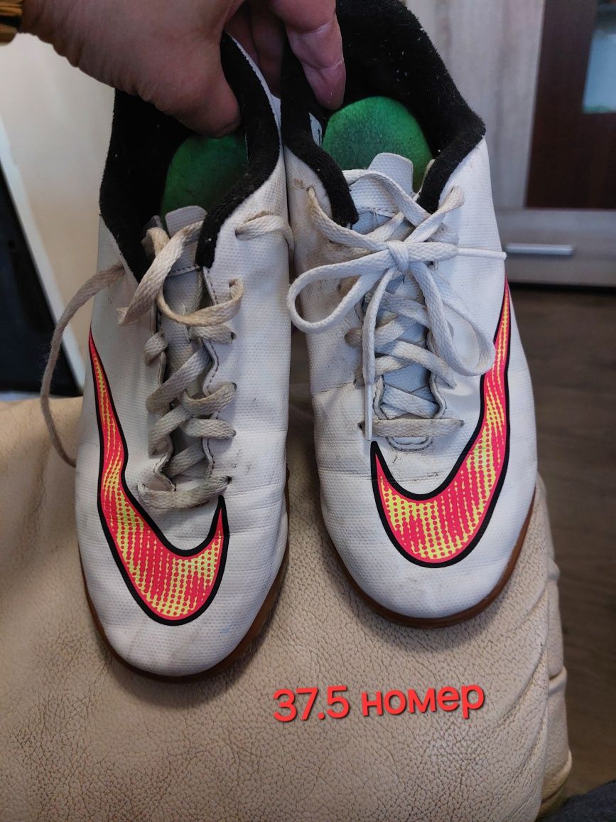 Бутонки Nike 38 номер