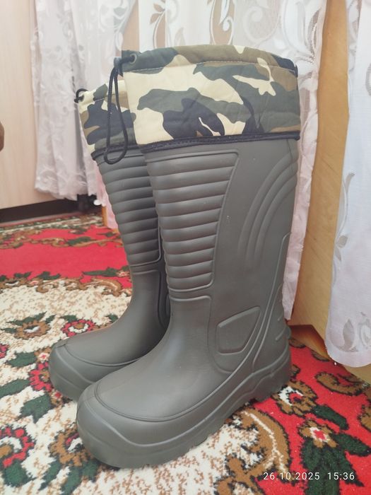 Продам рабочие сапоги