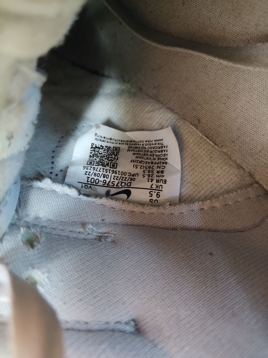 3 perechi Sneakers ( ideali pentru resell)