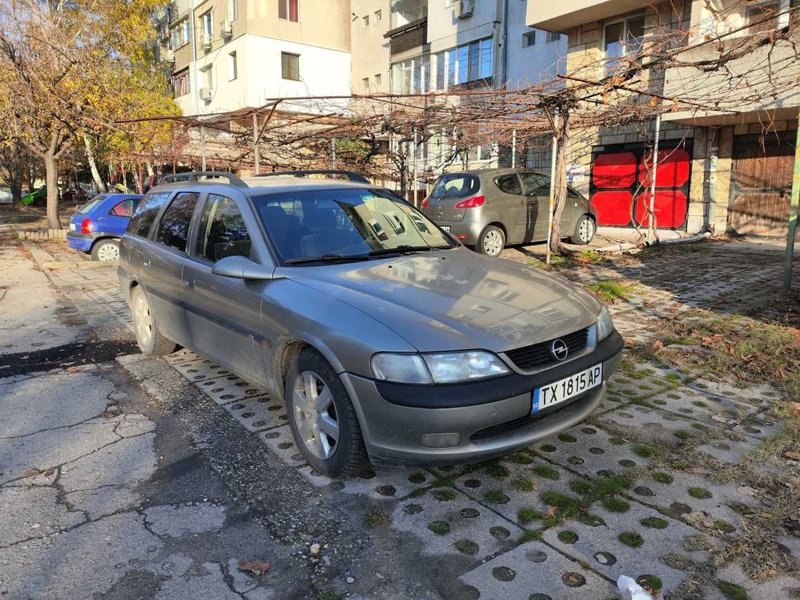 Продавам OPEL VECTRA B 1.6 16V.