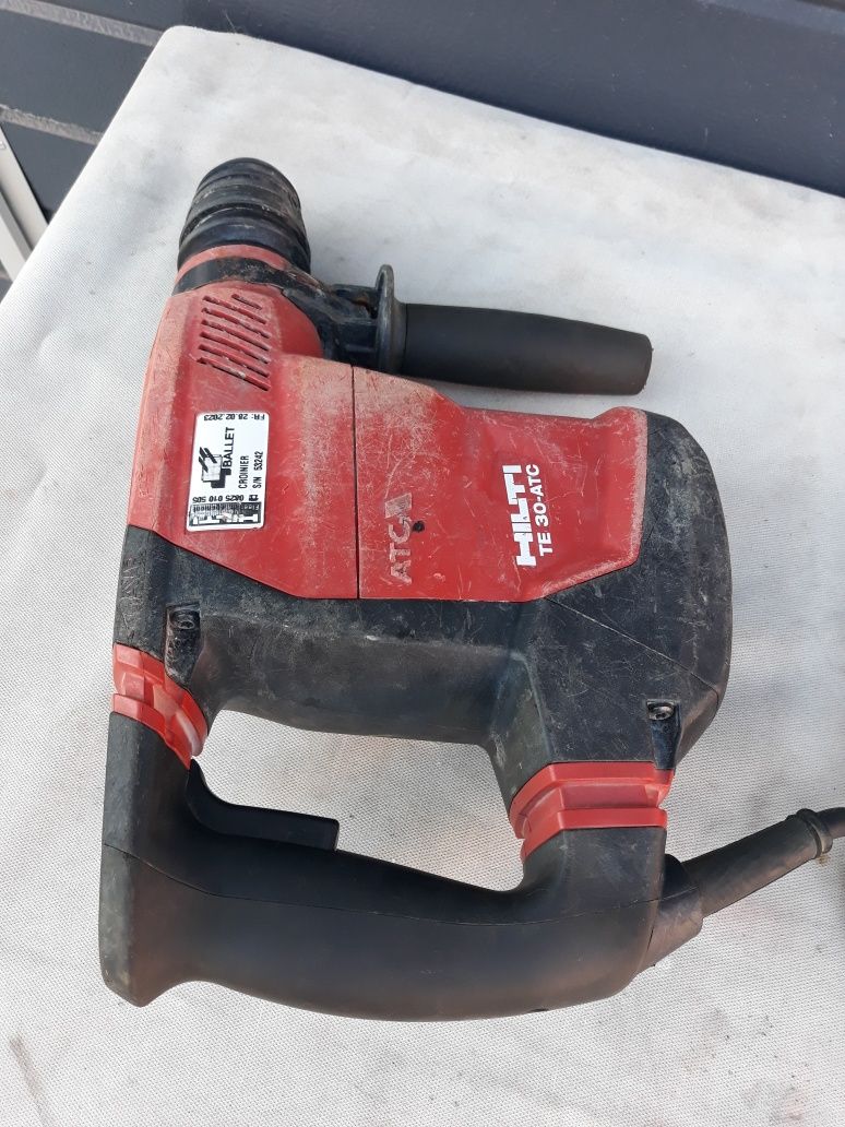 Vând hilti t 30 atc