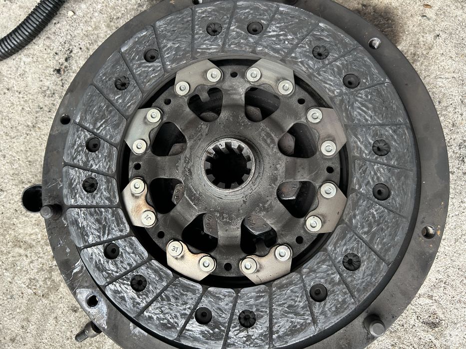 Скоростна кутия и комплект съединител с маховик за бмв е39 2.0 бензин