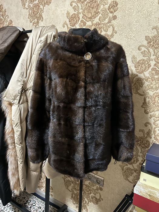 Шуба норка с капюшеном.