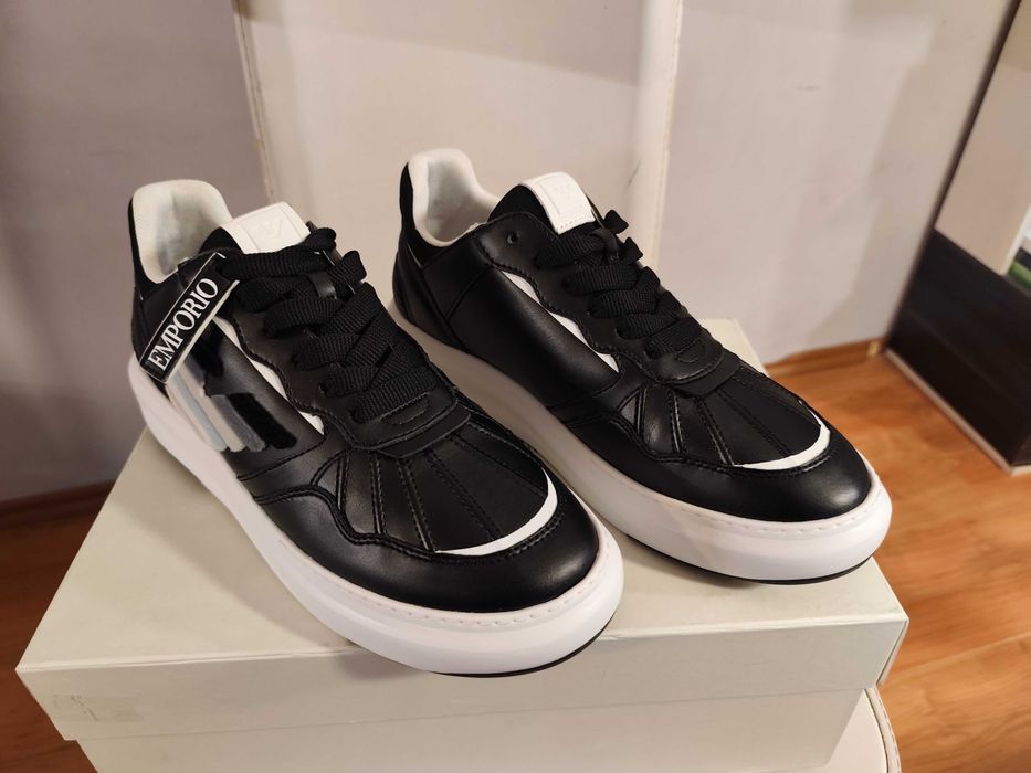 Дамски спортни обувки Armani Exchange