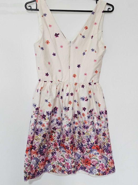 Rochie xxs cu flori